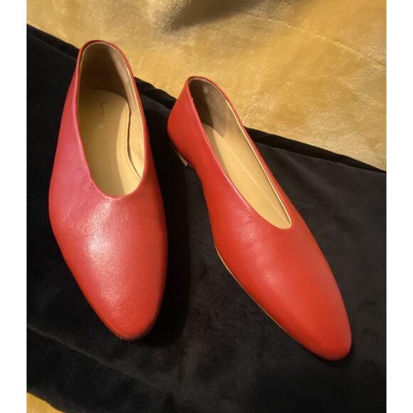Seychelles “Dreamer” Women's Pull On Flat Cherry Red Shoe Size 8 Leather Comfort - Picture 2 of 11